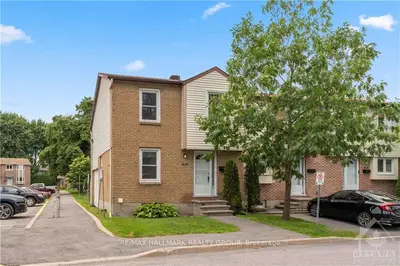 Condo Townhouse in Orleans - Cumberland and Area