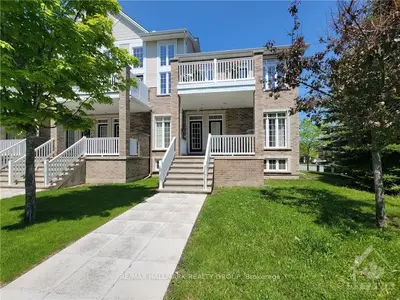 Condo Apartment in Kanata