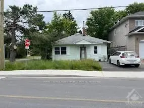 Detached in Hunt Club - South Keys and Area