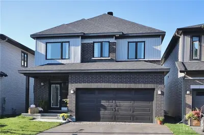 Detached in Barrhaven