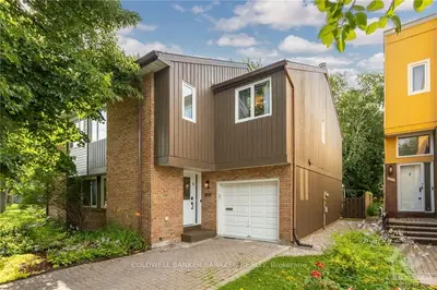 Semi-Detached in Billings Bridge - Riverside Park and Area