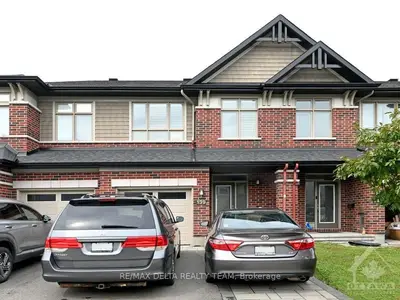 Att/Row/Townhouse in Orleans - Convent Glen and Area