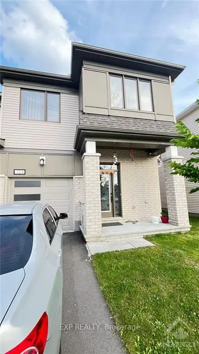 Att/Row/Townhouse in Stittsville - Munster - Richmond