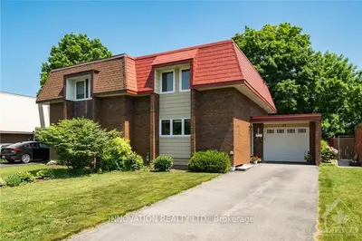 Semi-Detached in Kanata