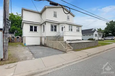 Detached in Smiths Falls