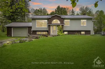30 Sunset Drive, Rideau Lakes, On K7a 4s5
