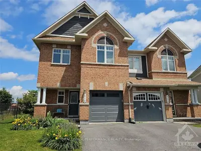 Semi-Detached in Orleans - Cumberland and Area