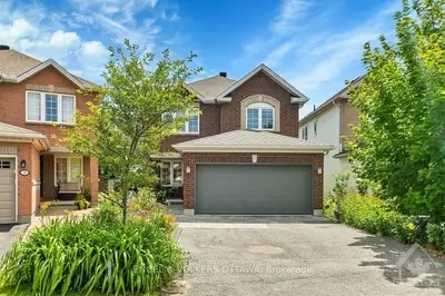Detached in Carlington - Central Park