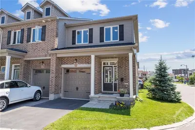 Att/Row/Townhouse in Orleans - Cumberland and Area