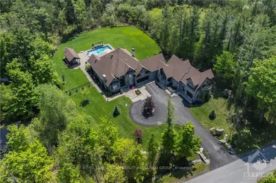 Detached in Kanata