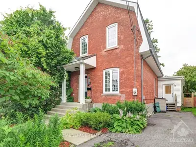 Detached in Carlingwood - Westboro and Area