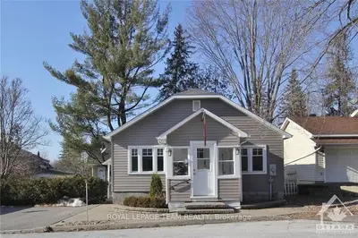 1131 Tighe Street, Manotick - Kars - Rideau Twp And Area, On K4m 0h8