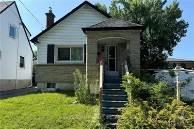 Detached in Overbrook - Castleheights and Area