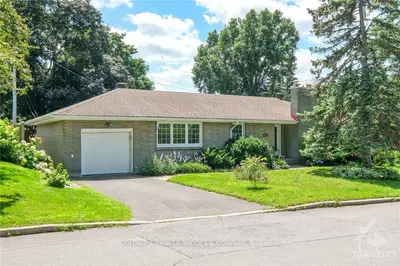 Detached in Alta Vista and Area