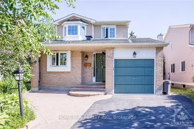 Detached in South of Baseline to Knoxdale