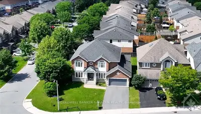 Detached in Blossom Park - Airport and Area