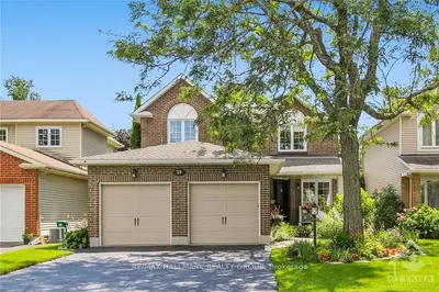 Detached in Barrhaven