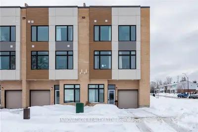 2728 Draper Avenue, Parkway Park - Queensway Terrace S And Area, On K2h 0c4