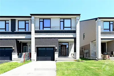 Att/Row/Townhouse in Blossom Park - Airport and Area