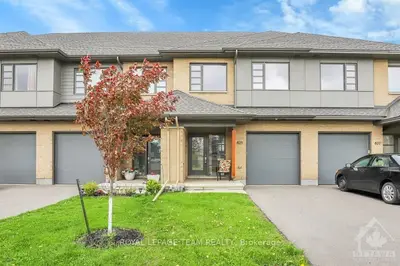 825 Quartet Avenue, Blossom Park - Airport And Area, On K1x 0c4