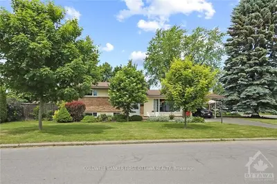 Detached in Crystal Bay - Rocky Point - Bayshore