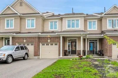Att/Row/Townhouse in Barrhaven