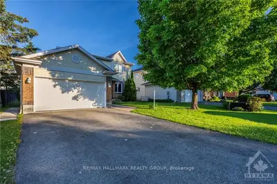 Detached in Stittsville - Munster - Richmond