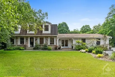 Detached in Manotick - Kars - Rideau Twp and Area