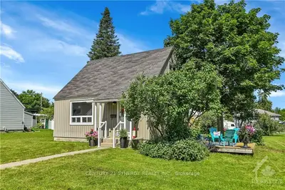 Detached in Smiths Falls