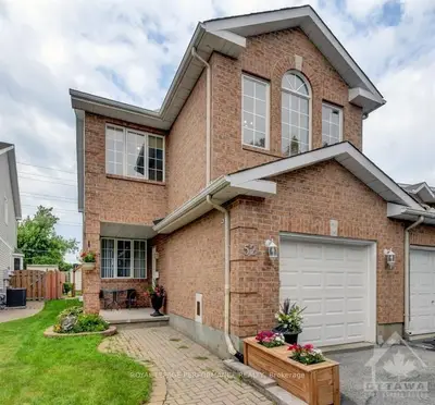 Att/Row/Townhouse in Barrhaven