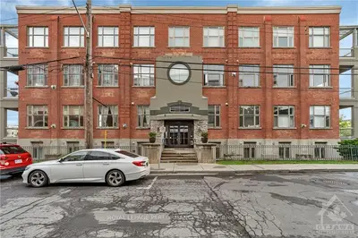 Condo Apartment in Vanier and Kingsview Park