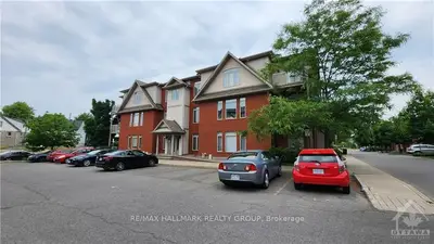 270 Meilleur J, Vanier And Kingsview Park, On K1l 0a3