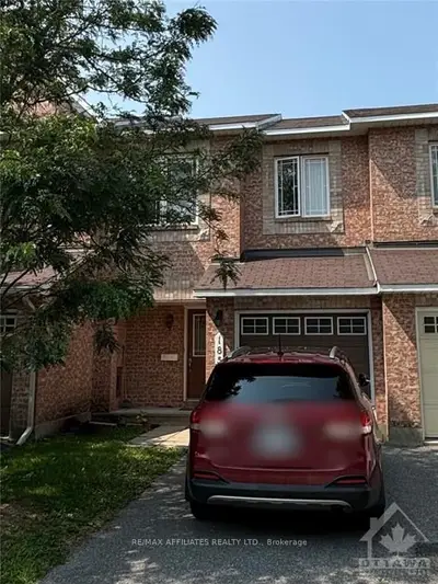 Att/Row/Townhouse in Barrhaven