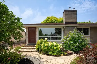 Detached in Alta Vista and Area
