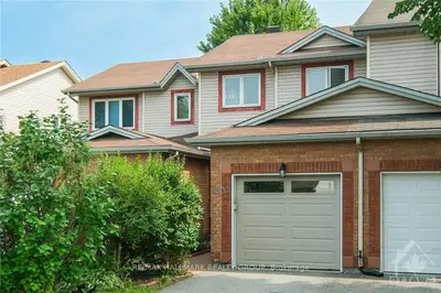 Att/Row/Townhouse in Orleans - Cumberland and Area