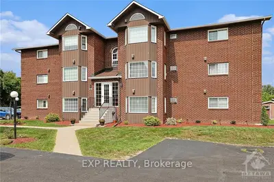 Condo Apartment in Arnprior