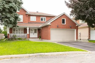 1836 Robinwood Place, Orleans - Convent Glen And Area, On K1k 6l2