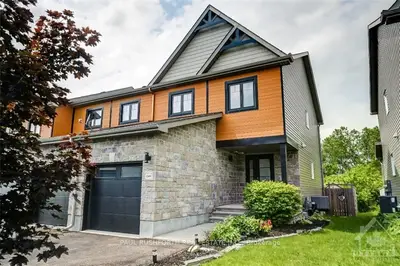 Att/Row/Townhouse in Clarence-Rockland