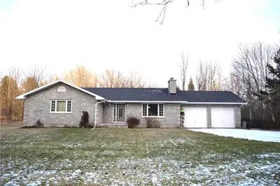 82 Kunopaski Road, Admaston/bromley, On K7v 3z7