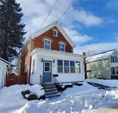 10 Hill Street, Brockville, On K6v 2n1