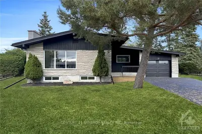 31 SPRING GARDEN Avenue, Meadowlands - Crestview and Area, ON K2G 3B1