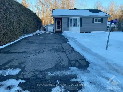 1111 MEADOW LANE Road, Orleans - Cumberland and Area, ON K4C 1C3
