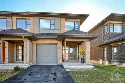 864 Quartet Avenue, Blossom Park - Airport And Area, On K1x 0c6