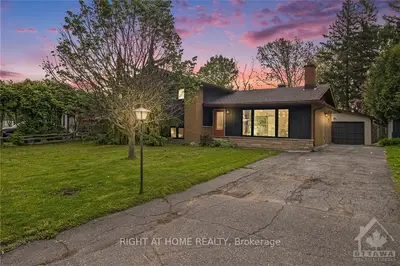 236 Kennedy Lane W, Orleans - Cumberland And Area, On K1e 1g7