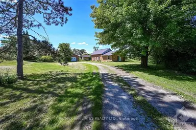 Detached in Drummond/North Elmsley