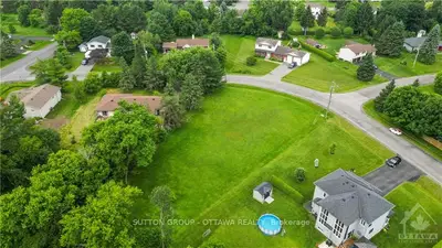 Vacant Land in Russell