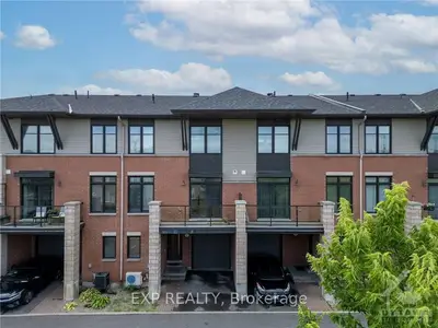 Att/Row/Townhouse in Orleans - Cumberland and Area