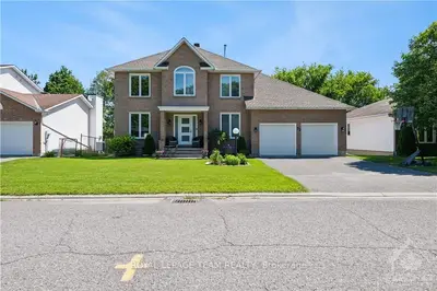 Detached in Stittsville - Munster - Richmond