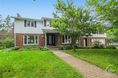 Detached in Kanata