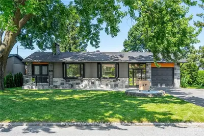 Detached in South of Baseline to Knoxdale